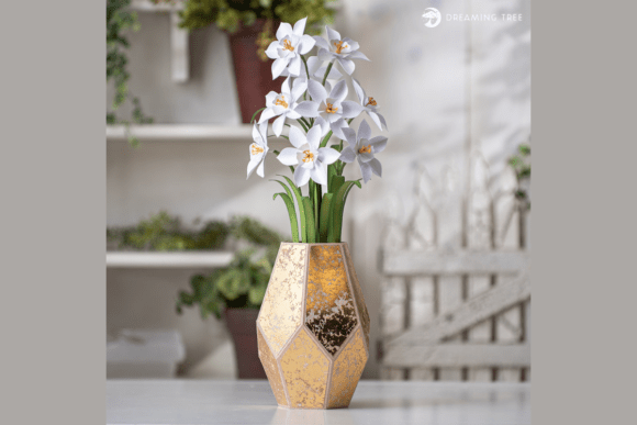 Paperwhites Floral Arrangement SVG: A 3D Greeting Card Design Worth Considering